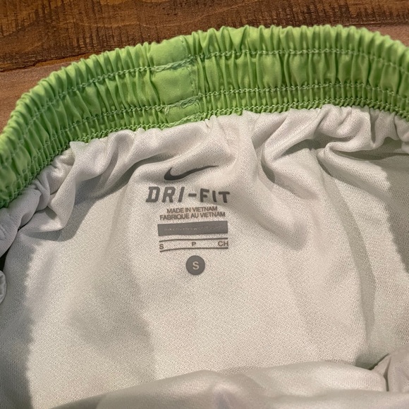 Nike Women's 3'' Dry Tempo Core Running Shorts - Picture 2 of 4